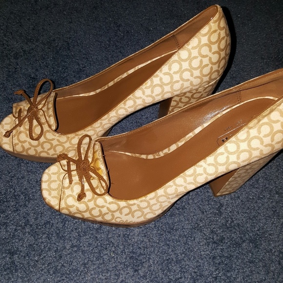 Coach Heels - Picture 1 of 4